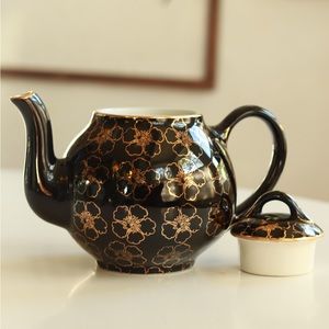 Hall Tea Pot Vintage